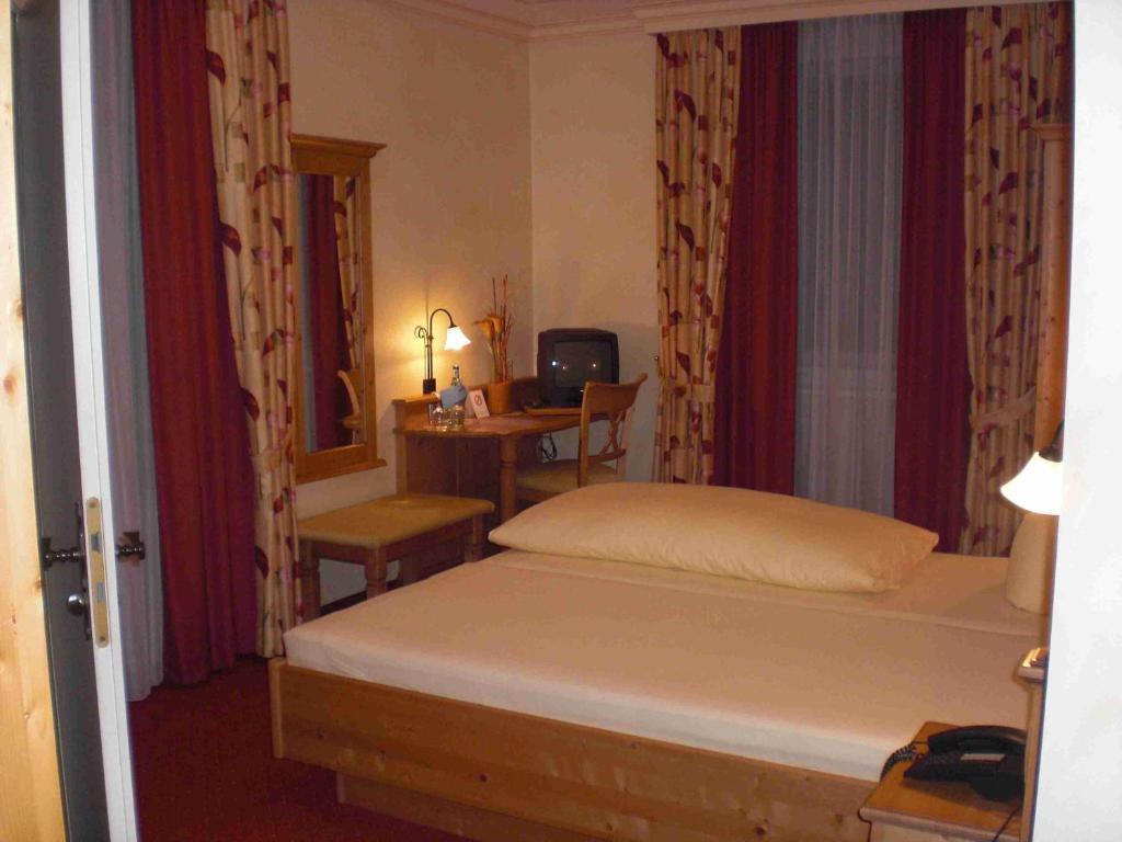Hotel-Restaurant Schieble Kenzingen Bilik gambar